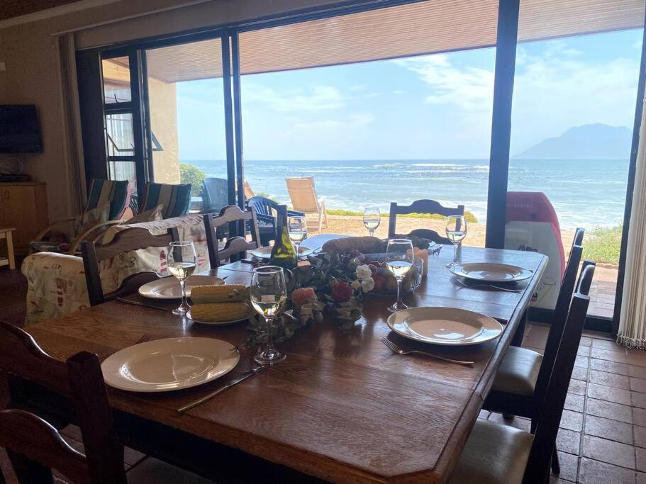 Family Surf Shack On The Beach Kapstadt Exterior foto